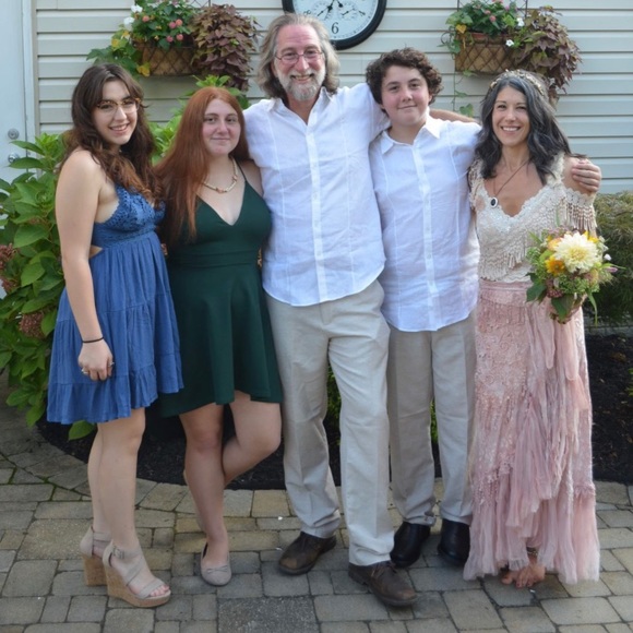 Meet your Posher, Audrey - Picture 3 of 3